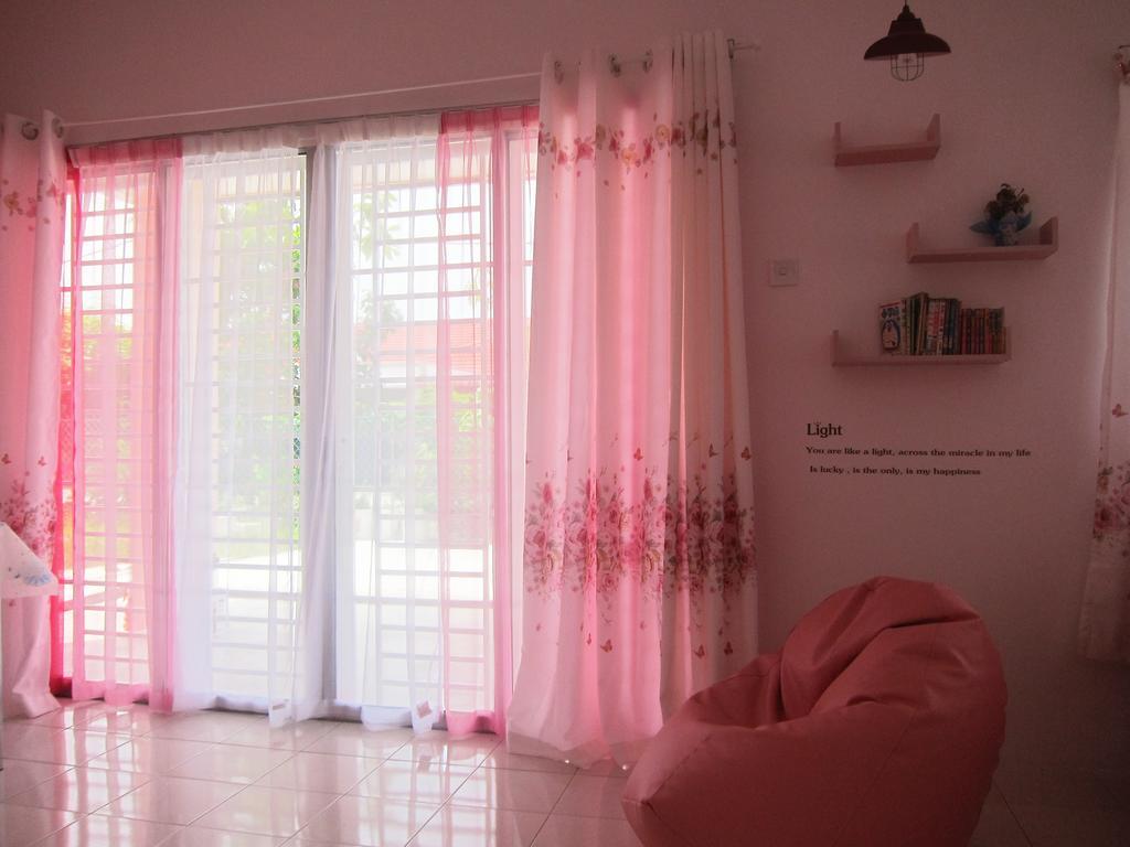 Milu Homestay - กัวลาเซอลาโงร์ ภายนอก รูปภาพ